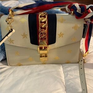Gucci Stevie bee bag Crossbody Bag